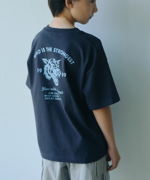 green label relaxing(グリーンレーベルリラクシング)の「【WEB限定】アニマルプリント Tシャツ/ キッズ 100cm-160cm(Tシャツ/カットソー・キッズ・オリーブ/ブラック/ライトブルー/グレー系・160cm/150cm/140cm/130cm/120cm/100cm/110cm)」の2枚目の写真