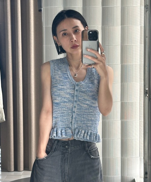 Ameri（アメリ）の「MEDI FRILL BACK RIBBON KNIT TOP（ニット/セーター・レディース・ブルー/ピンク/ブラック・FREE）」の4枚目の写真