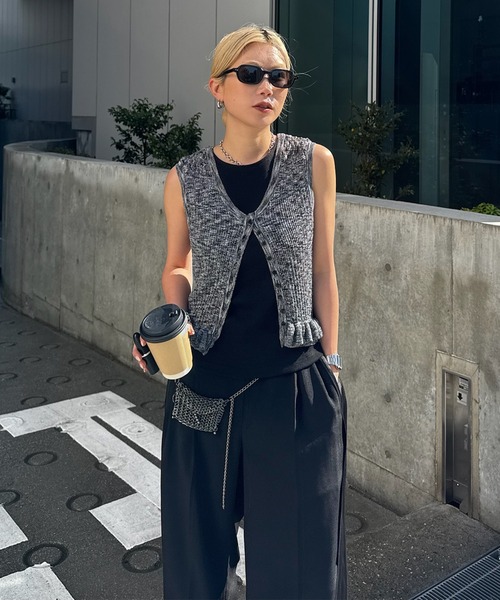 Ameri（アメリ）の「MEDI FRILL BACK RIBBON KNIT TOP（ニット/セーター・レディース・ブルー/ピンク/ブラック・FREE）」の8枚目の写真