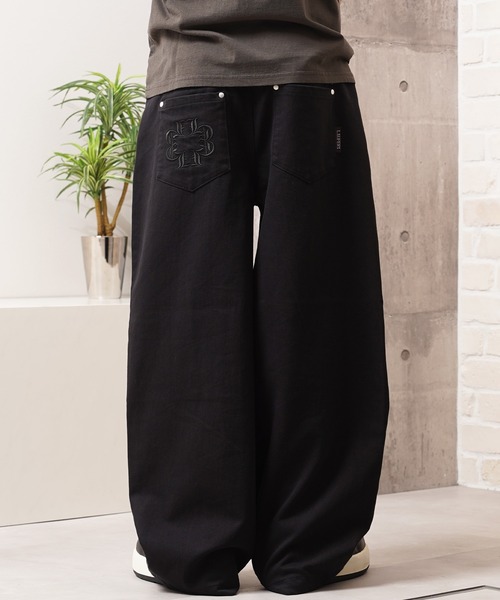 Laufer(ロイファー)の「【Laufer】ダブルポケット ワイドストレート デニムパンツ / Double-Pocket Wide-Leg Straight-Leg Pants(デニムパンツ・メンズ・ブルー/ブラック/ネイビー・XL/L/M)」の2枚目の写真