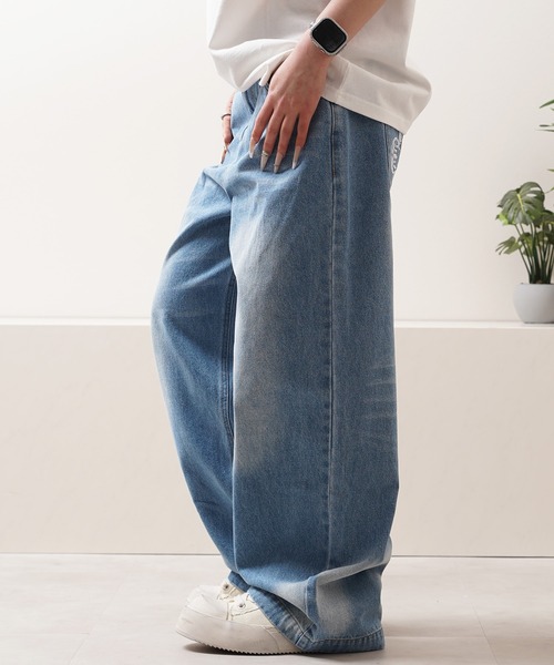 Laufer(ロイファー)の「【Laufer】ダブルポケット ワイドストレート デニムパンツ / Double-Pocket Wide-Leg Straight-Leg Pants(デニムパンツ・メンズ・ブルー/ブラック/ネイビー・XL/L/M)」の5枚目の写真