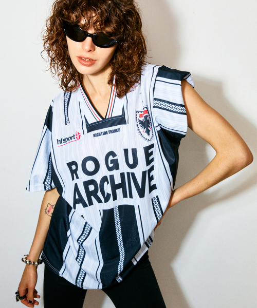 HIGHTIDEFRANKIE（ハイタイドフランキー）の「World Clash Football Jersey Black（Tシャツ/カットソー・レディース・ブラック・FREE）」の5枚目の写真
