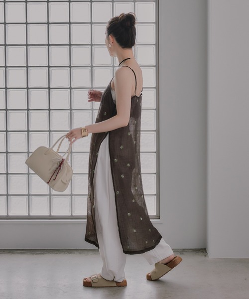 210nouve(トゥージュヌーブ)の「小花柄 刺繍 シアー キャミワンピース(ワンピース・レディース・ブラウン/アイボリー/ブラック・FREE)」の21枚目の写真