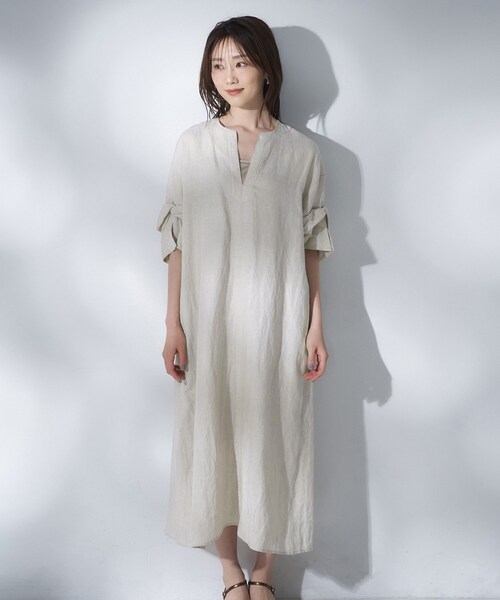 UNTITLED（アンタイトル）の「【TICCA】リネンツイストスリーブワンピース（ワンピース・レディース・ホワイト/ベージュ・02）」の16枚目の写真
