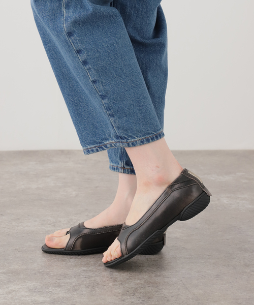 miista(ミスタ)の「Miista / ミスタ Loma Ecru Thonge Ballerinas(サンダル・レディース・アイボリー・36)」の10枚目の写真