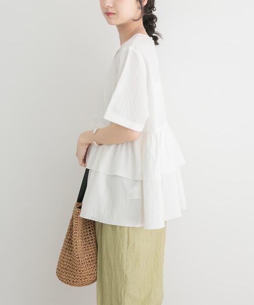 ITEMS URBANRESEARCH(アイテムズ アーバンリサーチ)の「サッカーフリルブラウス(シャツ/ブラウス・レディース・ブラック/ブルー・FREE)」の6枚目の写真