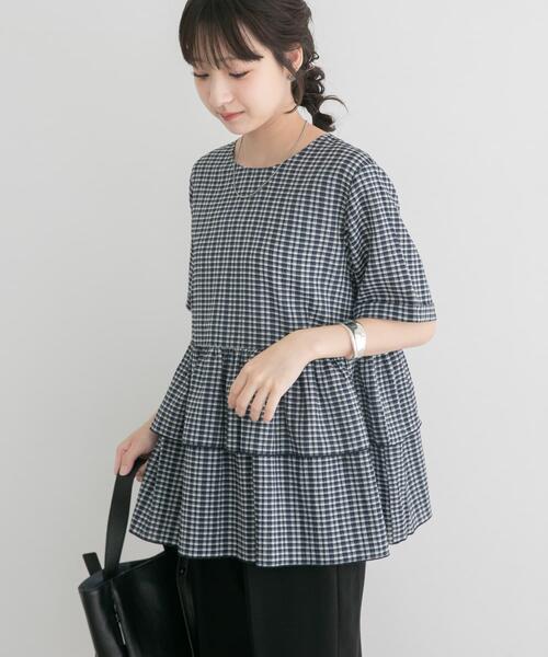 ITEMS URBANRESEARCH(アイテムズ アーバンリサーチ)の「サッカーフリルブラウス(シャツ/ブラウス・レディース・ブラック/ブルー・FREE)」の22枚目の写真
