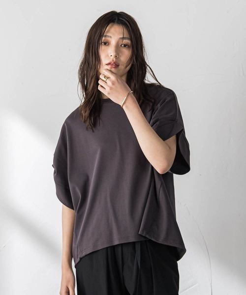 MAYSON GREY(メイソングレイ)の「クラシックスムースドロストプルオーバー(Tシャツ/カットソー・レディース・ライトグレー/チャコールグレー/ホワイト・M)」の2枚目の写真