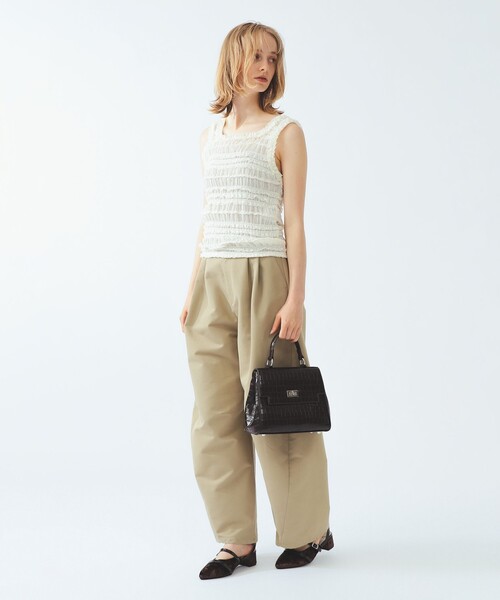 Ray BEAMS(レイビームス)の「シフォン シャーリング タンクトップ(シャツ/ブラウス・レディース・オフホワイト/ブラック・ONE SIZE)」の15枚目の写真