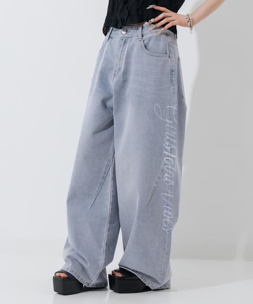 ANAP（アナップ）の「抜染プリントデニムワイドパンツ（その他パンツ・レディース・ライトブルー/ピンク・M/S）」の3枚目の写真