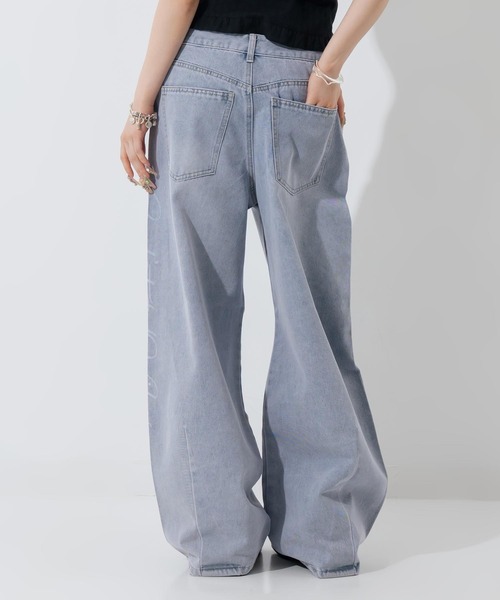 ANAP（アナップ）の「抜染プリントデニムワイドパンツ（その他パンツ・レディース・ライトブルー/ピンク・M/S）」の5枚目の写真
