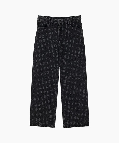 LAD MUSICIAN(ラッドミュージシャン)の「14oz DENIM STUDZ STRAIGHT PANTS(デニムパンツ・メンズ・ブラック・42)」の1枚目の写真