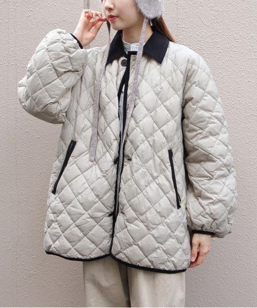 GYMPHLEX(ジムフレックス)の「Gymphlex/ジムフレックス キルトダウン パフスリーブ ミドルコート QUILT DOWN PUFF SLEEVE MIDDLE COAT GY-A0717 NYM(ダウンジャケット/コート・レディース・ブラック/グレイッシュベージュ・14)」の2枚目の写真
