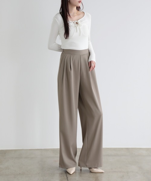 SUNFLOWER EIGHT(サンフラワーエイト)の「ストライプツータックストレートパンツ(その他パンツ・レディース・ブラック/チャコール/ライトグレー/グレイッシュベージュ・M)」の14枚目の写真
