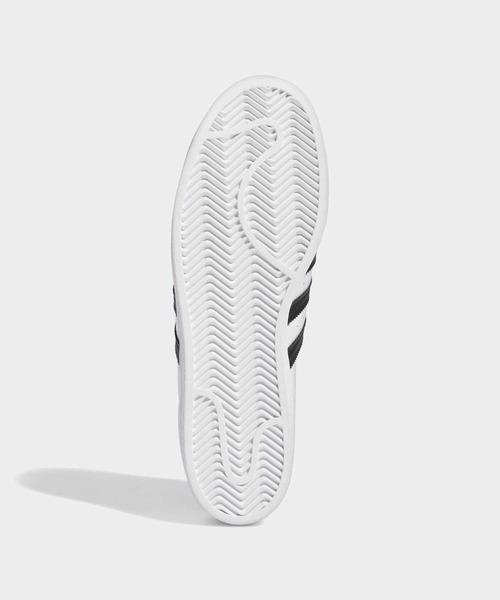 adidas(アディダス)の「スーパースター ADV / Superstar ADV / アディダスオリジナルス adidas Originals スニーカー(スニーカー・メンズ・ホワイト×ブラック・26.0cm/26.5cm/27.0cm/27.5cm/28.0cm/28.5cm/23.0cm/23.5cm/24.0cm/24.5cm/25.0cm/25.5cm/29.0cm/29.5cm/22.0cm/22.5cm)」の3枚目の写真