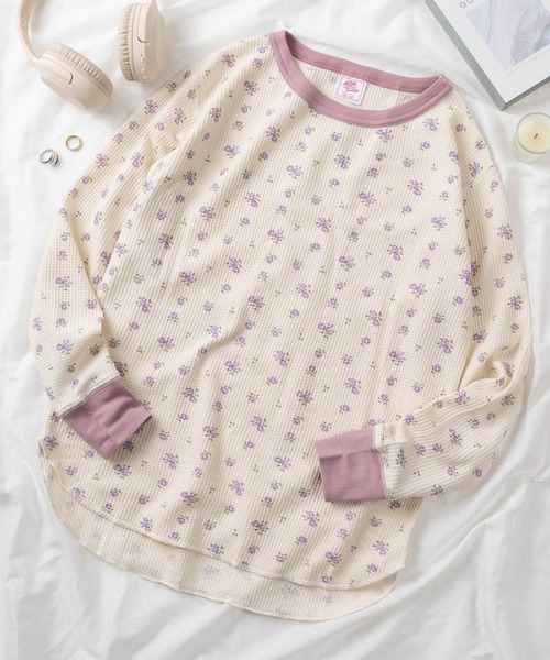 JEMORGAN（ジェーイーモーガン）の「【87】【JEMORGAN/ジェーイーモーガン】花柄 ワッフル クレリック クルーネック ロングスリーブ Tシャツ/レディース/ワンマイルウェア/リラックスウェア（Tシャツ/カットソー・レディース・ピンク/ラベンダー/グリーン/ライム・FREE）」の4枚目の写真