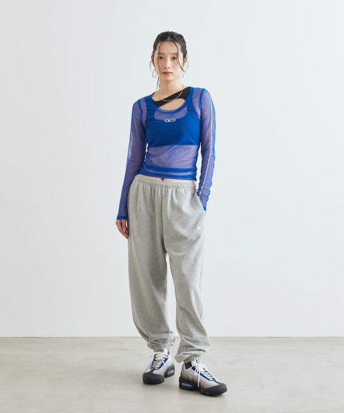 NIKE(ナイキ)の「《セットアップ対応商品》ナイキ スタジオ フリース ライトウェイト ウィメンズ オーバーサイズド ハイライズ カフ パンツ / Nike Studio Fleece Lightweight Women's Oversized High-Rise Cuffed Pants IM8512-063 Dark Grey Heather(スウェットパンツ・レディース・グレー系その他・XS/XL/L/S/M)」の4枚目の写真