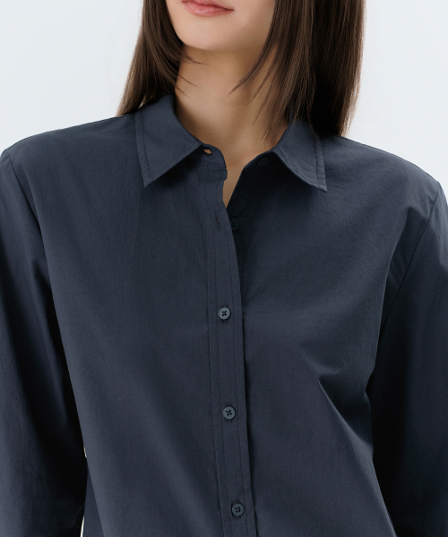 MUSINSA STANDARD WOMAN（ムシンサスタンダードウーマン）の「ウィメンズレギュラーワッシドポプリンシャツ[ネイビー]（シャツ/ブラウス・レディース・その他・LARGE/SMALL/MEDIUM/X-SMALL）」の3枚目の写真