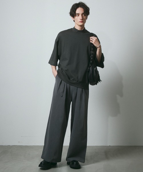 DAZE(デイズ)の「ポリエステルツイル 2タックワイドパンツ(ベルト付き)(スラックス・メンズ・チャコールグレー/ブラック・SMALL/MEDIUM/LARGE/X-LARGE)」の18枚目の写真