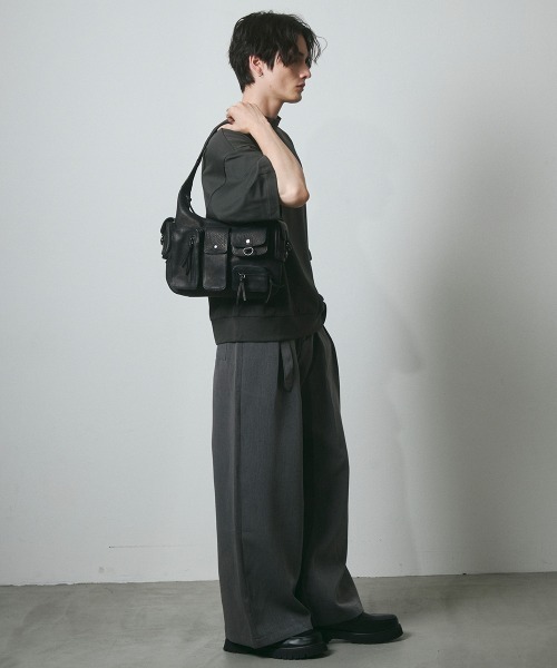 DAZE(デイズ)の「ポリエステルツイル 2タックワイドパンツ(ベルト付き)(スラックス・メンズ・チャコールグレー/ブラック・SMALL/MEDIUM/LARGE/X-LARGE)」の5枚目の写真