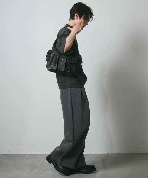 DAZE(デイズ)の「ポリエステルツイル 2タックワイドパンツ(ベルト付き)(スラックス・メンズ・チャコールグレー/ブラック・SMALL/MEDIUM/LARGE/X-LARGE)」の6枚目の写真