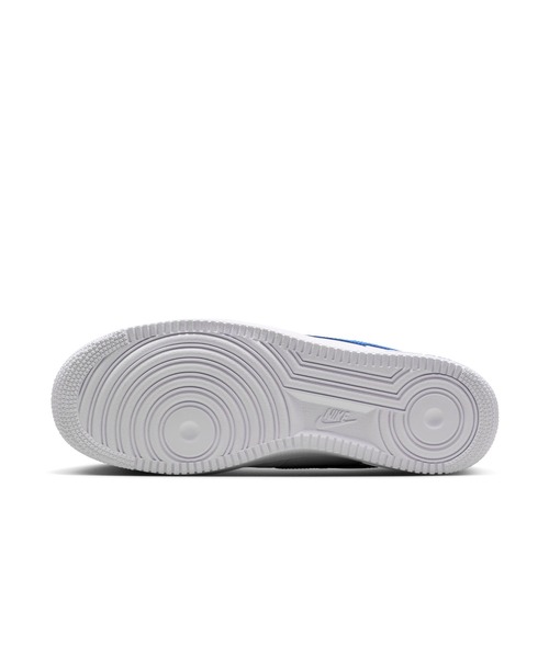 NIKE（ナイキ）の「NIKE/ナイキ ｴｱ ﾌｫｰｽ 1 07（スニーカー・メンズ・ホワイト×ブルー・25.5cm/26cm/26.5cm/27cm/27.5cm/28cm）」の9枚目の写真