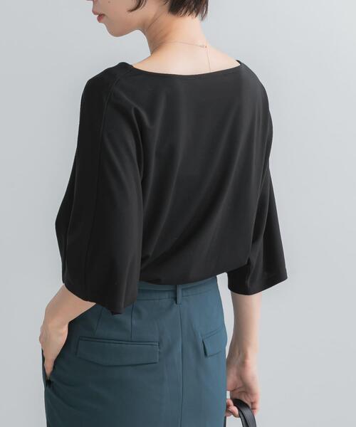 URBAN RESEARCH ROSSO WOMEN(アーバンリサーチ ロッソ)の「クールタッチドレーププルオーバー(Tシャツ/カットソー・レディース・モカ/オフホワイト/ブラック・FREE)」の13枚目の写真
