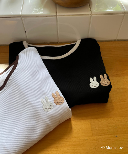 MIIA（ミーア）の「miffy トラベルTシャツ（Tシャツ/カットソー・レディース・オフホワイト/ブラック・FREE）」の4枚目の写真