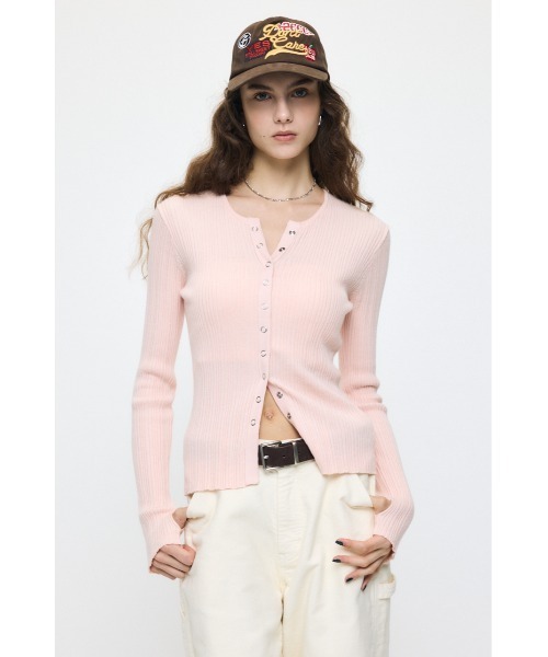 MOUSSY（マウジー）の「【26年AW新作】CONTRAST TRIM BUTTON UP ニット（ニット/セーター・レディース・ブラウン/ピンク/グレー/オフホワイト・FREE）」の4枚目の写真