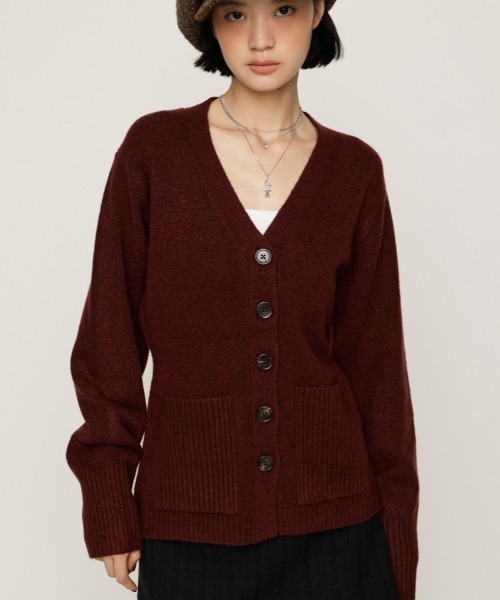 SLY（スライ）の「V NECK BUTTON CD Vネックボタンカーディガン 秋服（カーディガン/ボレロ・レディース・バーガンディー/アイボリー/杢グレー/ブラック・FREE）」の4枚目の写真