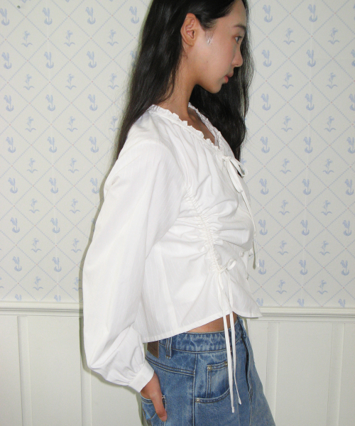 AMESWORLDWIDE（アメスワールドワイド）の「CLASSIC SHIRRING BLOUSE WHITE（シャツ/ブラウス・レディース・その他・FREE）」の3枚目の写真