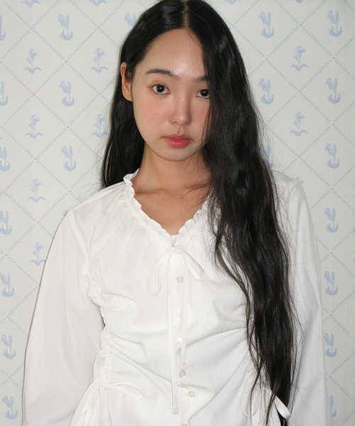 AMESWORLDWIDE（アメスワールドワイド）の「CLASSIC SHIRRING BLOUSE WHITE（シャツ/ブラウス・レディース・その他・FREE）」の4枚目の写真