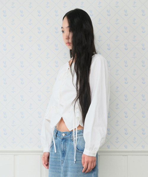 AMESWORLDWIDE（アメスワールドワイド）の「CLASSIC SHIRRING BLOUSE WHITE（シャツ/ブラウス・レディース・その他・FREE）」の7枚目の写真