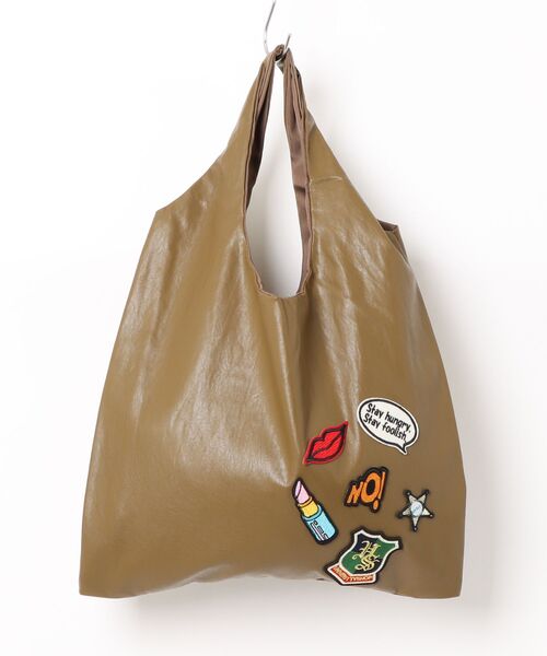 cache cache（カシュ カシュ）の「カシュカシュ cachecache / ワッペン付きショッパー（ショルダーバッグ・レディース・ブラック/ブラウン・FREE）」の2枚目の写真