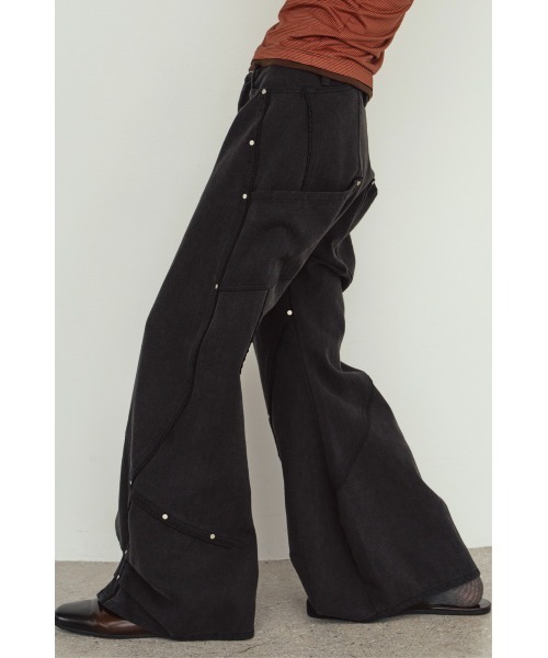 Knuth Marf(クヌースマーフ)の「curve utility denim pants(unisex)(デニムパンツ・レディース・ブルー/ブラック・MEDIUM/SMALL/X-SMALL)」の8枚目の写真