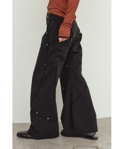 Knuth Marf(クヌースマーフ)の「curve utility denim pants(unisex)(デニムパンツ・レディース・ブルー/ブラック・MEDIUM/SMALL/X-SMALL)」の15枚目の写真