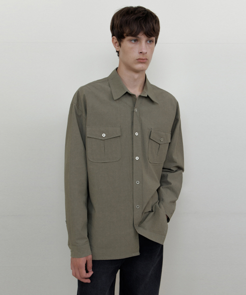 WEDNESDAY OASIS(ウェンズデーオアシス)の「ワークコットンシャツ_KHAKI(WB6SH13)(シャツ/ブラウス・メンズ・カーキ・FREE)」の2枚目の写真
