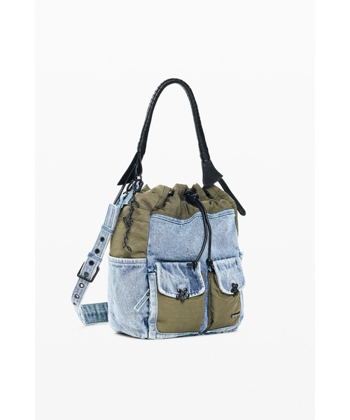 Desigual(デシグアル)の「Bicolor patchwork shoulder bag / バイカラーパッチワークショルダーバッグ(バックパック/リュック・レディース・ブルー・FREE)」の1枚目の写真