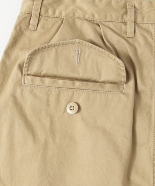 URBAN RESEARCH（アーバンリサーチ）の「UR 強撚ギャバワイドショーツ（その他パンツ・メンズ・ベージュ/ネイビー・LARGE/MEDIUM）」の20枚目の写真