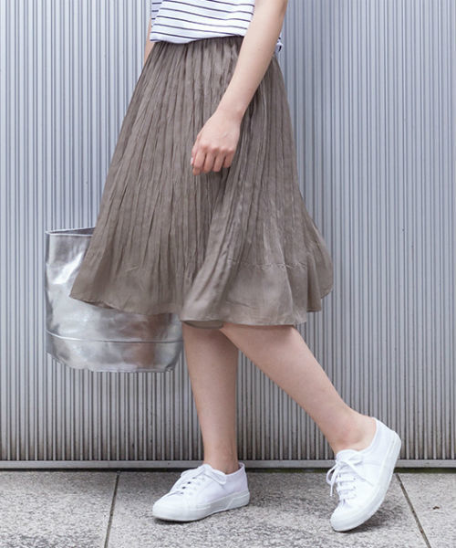 NATURAL BEAUTY BASIC（ナチュラルビューティーベーシック）の「ワッシャープリーツスカート（スカート・レディース・ホワイト系その他/オレンジ/ブラウン・SMALL/X-SMALL/MEDIUM）」の3枚目の写真