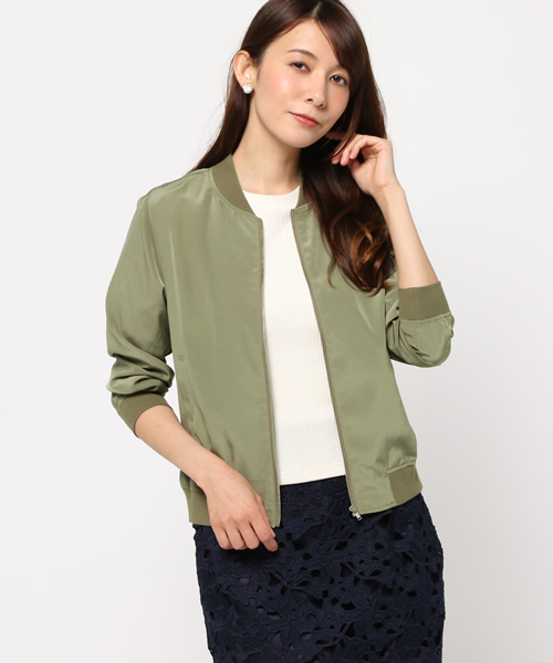 NATURAL BEAUTY BASIC（ナチュラルビューティーベーシック）の「MA-1ブルゾン（MA-1・レディース・グレー/ネイビー/カーキ・MEDIUM/LARGE/SMALL）」の3枚目の写真