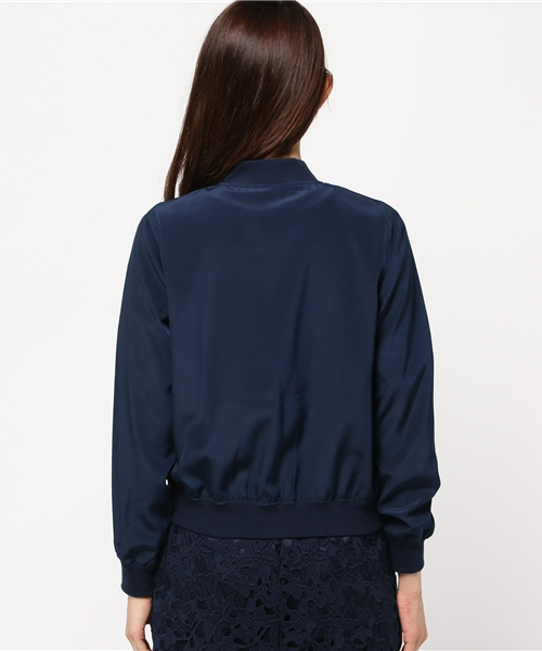 NATURAL BEAUTY BASIC（ナチュラルビューティーベーシック）の「MA-1ブルゾン（MA-1・レディース・グレー/ネイビー/カーキ・MEDIUM/LARGE/SMALL）」の6枚目の写真