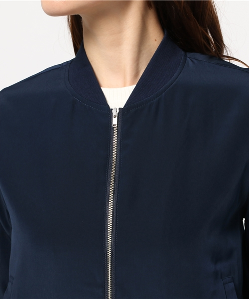 NATURAL BEAUTY BASIC（ナチュラルビューティーベーシック）の「MA-1ブルゾン（MA-1・レディース・グレー/ネイビー/カーキ・MEDIUM/LARGE/SMALL）」の7枚目の写真