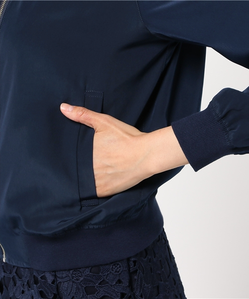 NATURAL BEAUTY BASIC（ナチュラルビューティーベーシック）の「MA-1ブルゾン（MA-1・レディース・グレー/ネイビー/カーキ・MEDIUM/LARGE/SMALL）」の9枚目の写真