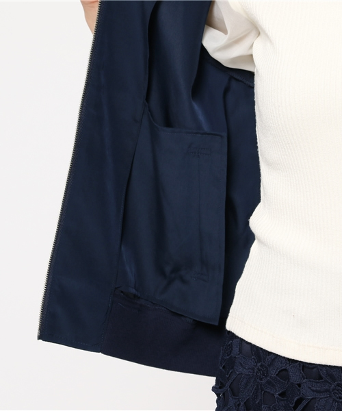 NATURAL BEAUTY BASIC（ナチュラルビューティーベーシック）の「MA-1ブルゾン（MA-1・レディース・グレー/ネイビー/カーキ・MEDIUM/LARGE/SMALL）」の10枚目の写真