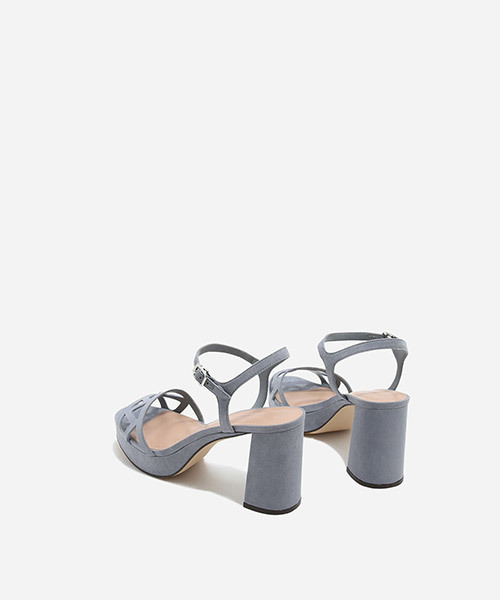 CHARLES & KEITH(チャールズ & キース)の「レザーカットプラットフォームサンダル / LASER-CUT PLATFORM SANDALS(サンダル・レディース・ピンク/グレー/ブラック・23cm/24cm/22cm/23.5cm/22.5cm/24.5cm)」の8枚目の写真
