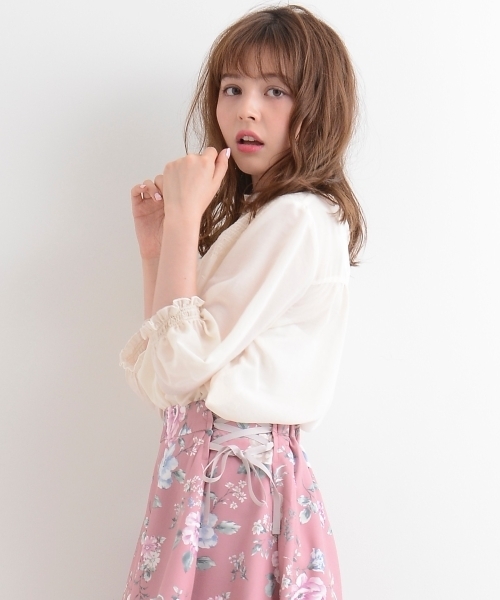 MAJESTIC LEGON（マジェスティックレゴン）の「スタンドフリルシャーリングブラウス（シャツ/ブラウス・レディース・ブラック/アイボリー/ピンク・SMALL/MEDIUM）」の5枚目の写真