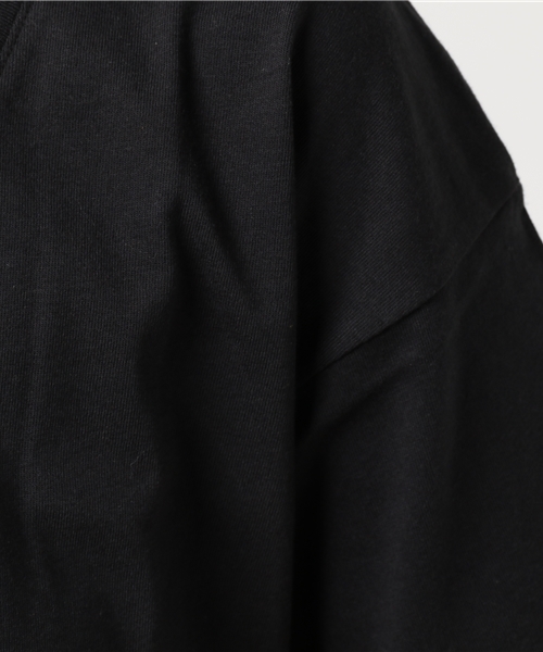Denime(ドゥニーム)の「UネックベーシックTシャツ(Tシャツ/カットソー・レディース・ブラック/オフホワイト/マスタード/ピンク・FREE)」の16枚目の写真
