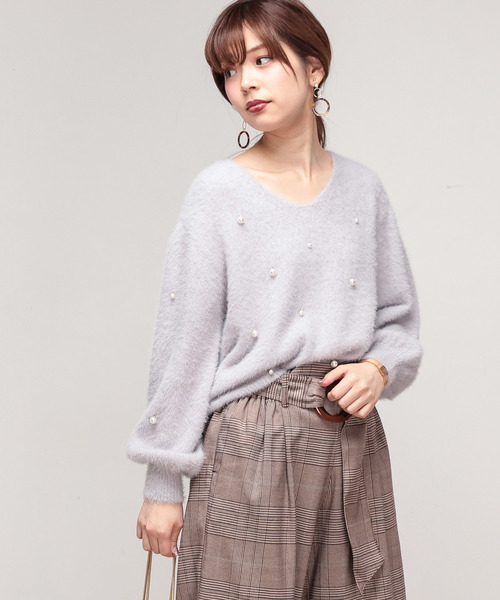 natural couture（ナチュラルクチュール）の「パール付きシャギーニット（ニット/セーター・レディース・ライトグレー/ブラック/アイボリー/ピンクベージュ・FREE）」の16枚目の写真