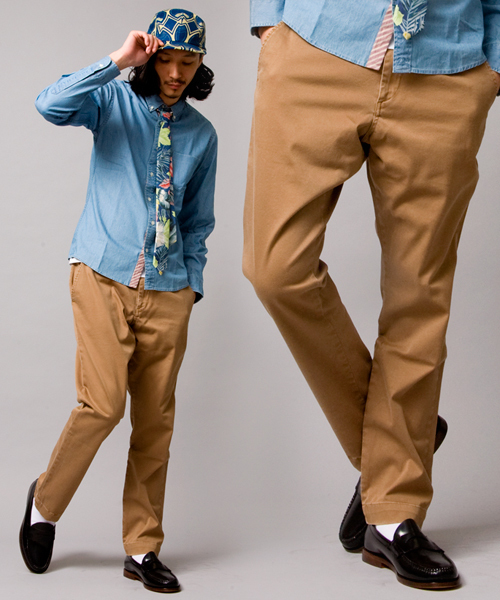 BEAUTY&YOUTH UNITED ARROWS（ビューティーアンドユースユナイテッドアローズ）の「by ∴ オーバーダイ チノ ノープリーツ テーパード◆ §2（チノパンツ・メンズ・ベージュ/レッド/コバルトブルー・SMALL/X-LARGE/LARGE/MEDIUM）」の2枚目の写真